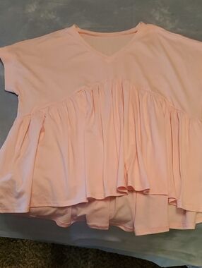 Women’s V-Neck Ruffled Peplum Top - Light Pink